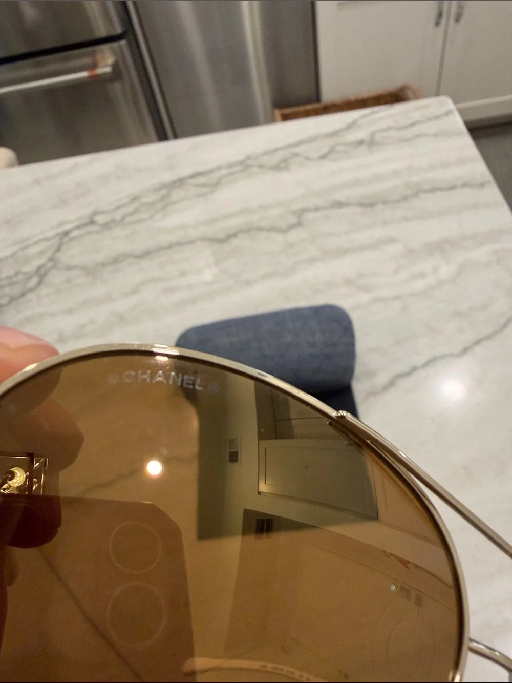 CHANEL Gold-Frame Aviator Sunglasses with Brown Lenses